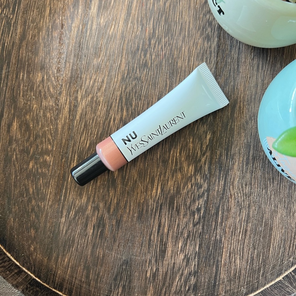 YVES SAINT LAURENT, NU HALO TINT Highlighter with Vitamin E